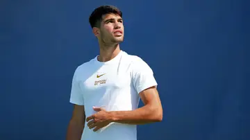 Carlos Alcaraz entrenando en las pistas de Cincinnati